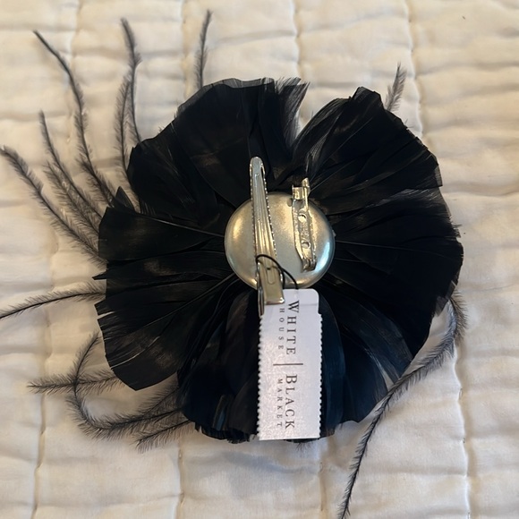 Brooch - Picture 3 of 5